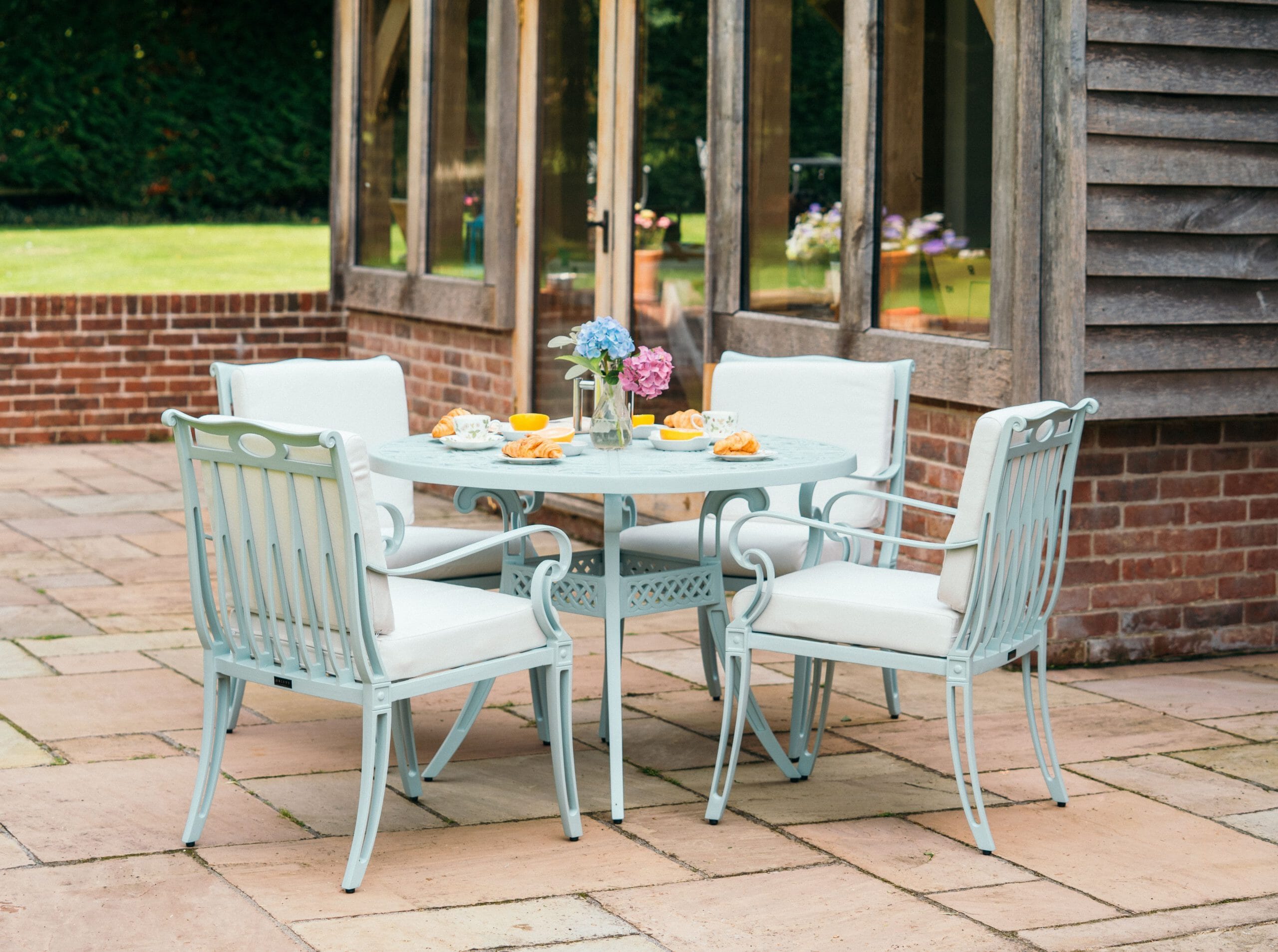 aluminum table and chairs