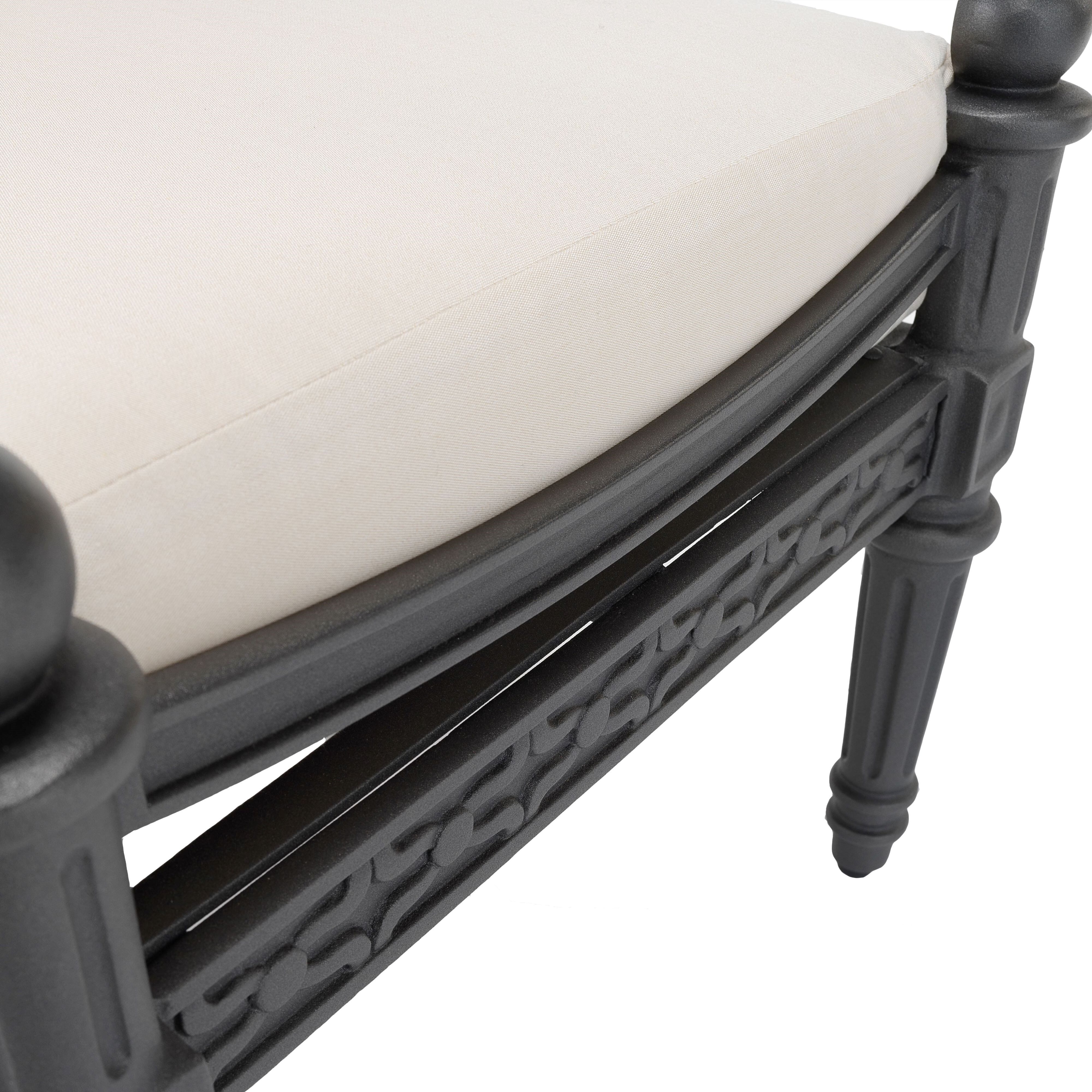 grande-ottoman-legs-1-grot