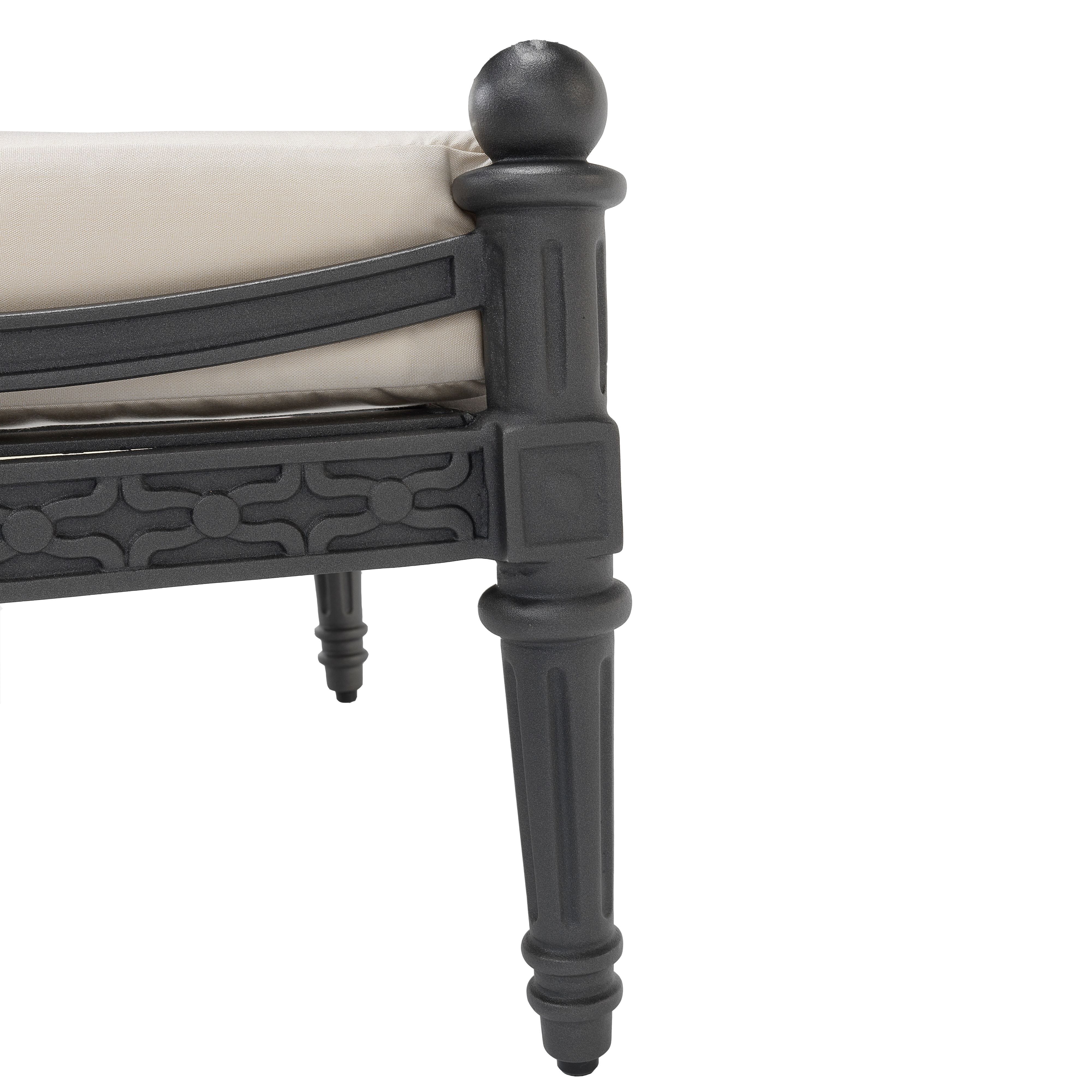 grande-ottoman-legs-2-grot