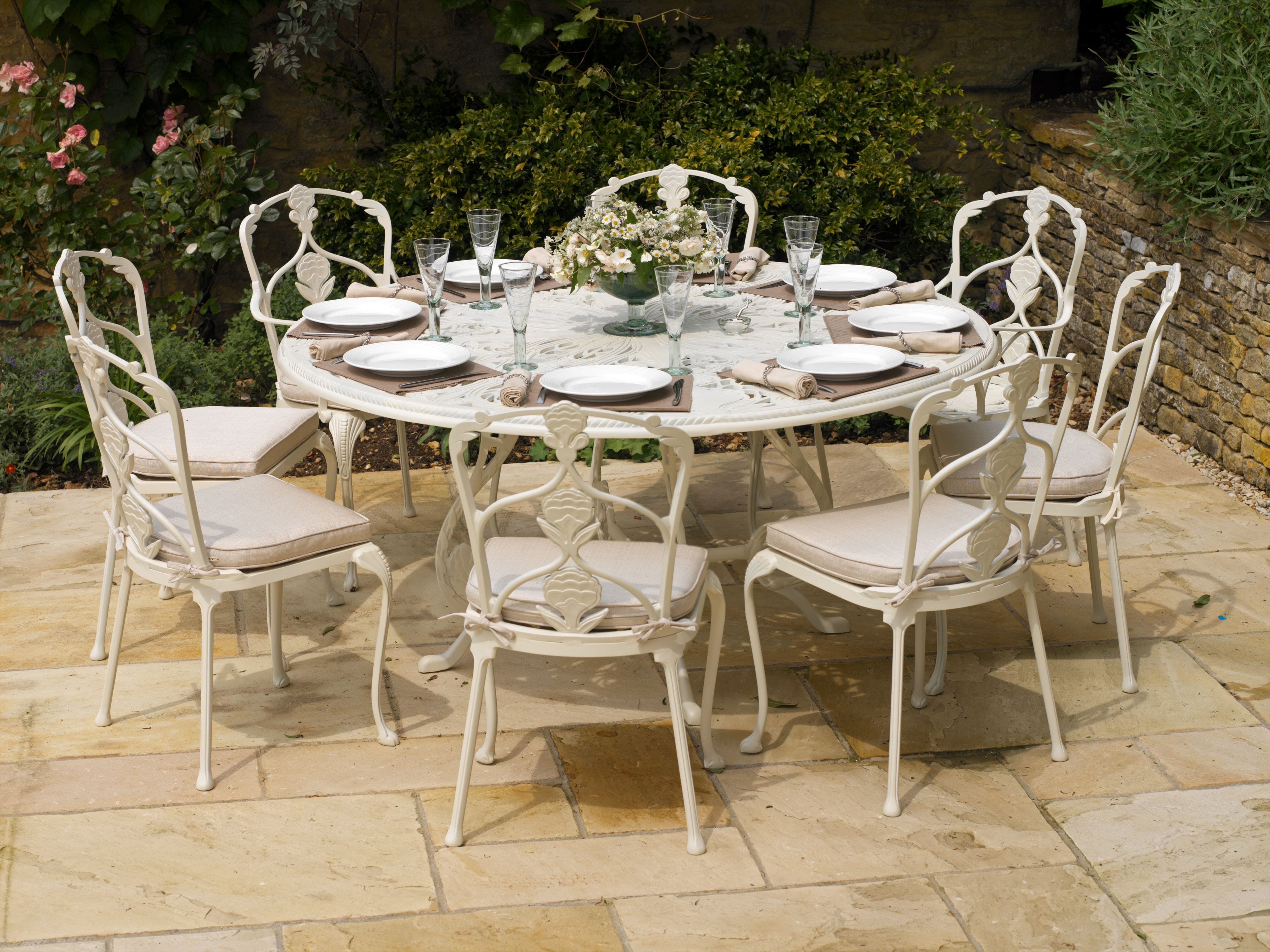 Barrington-table-1600-set-L1.jpg?w=1024&h=768&scale