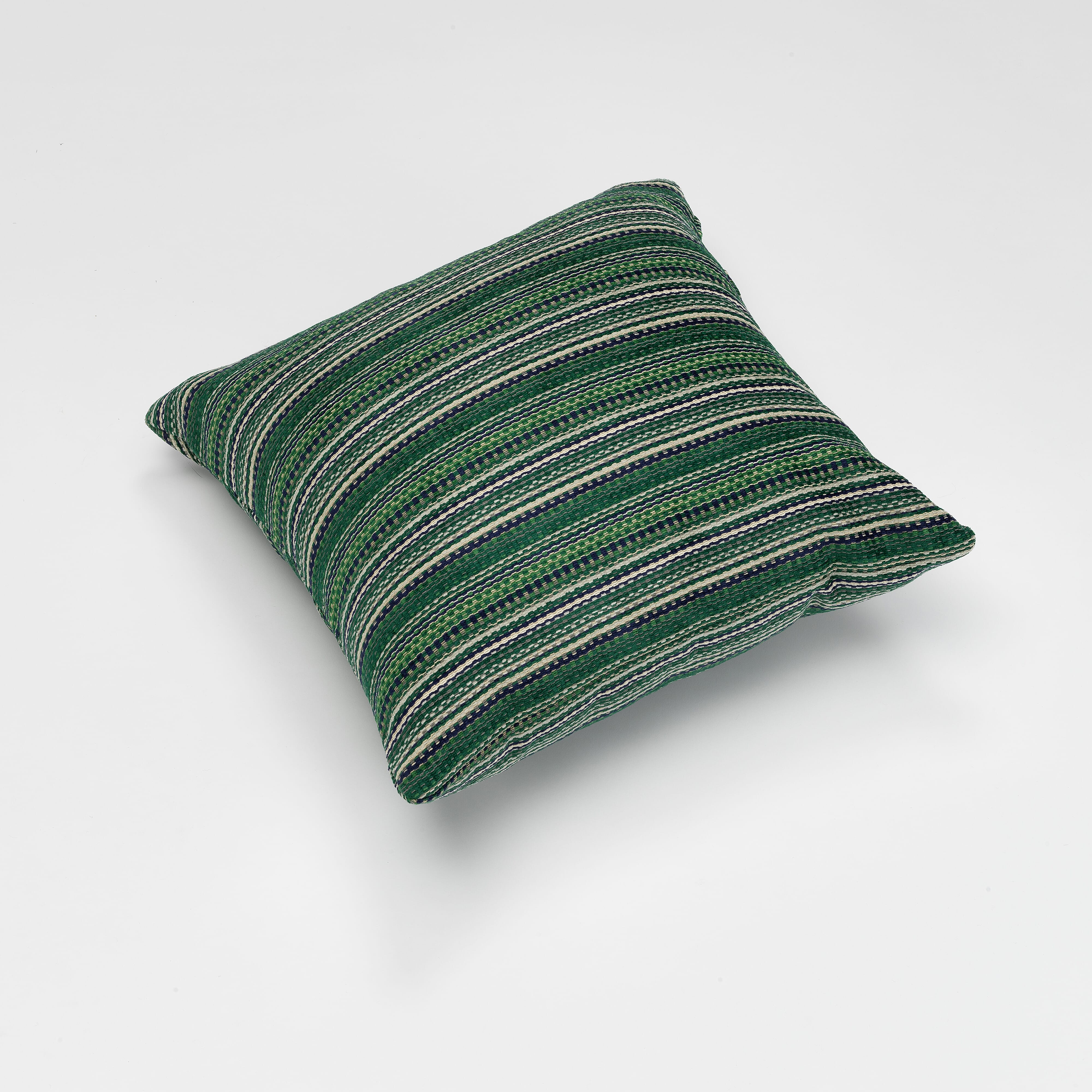 Alternating-stripes-of-green.6