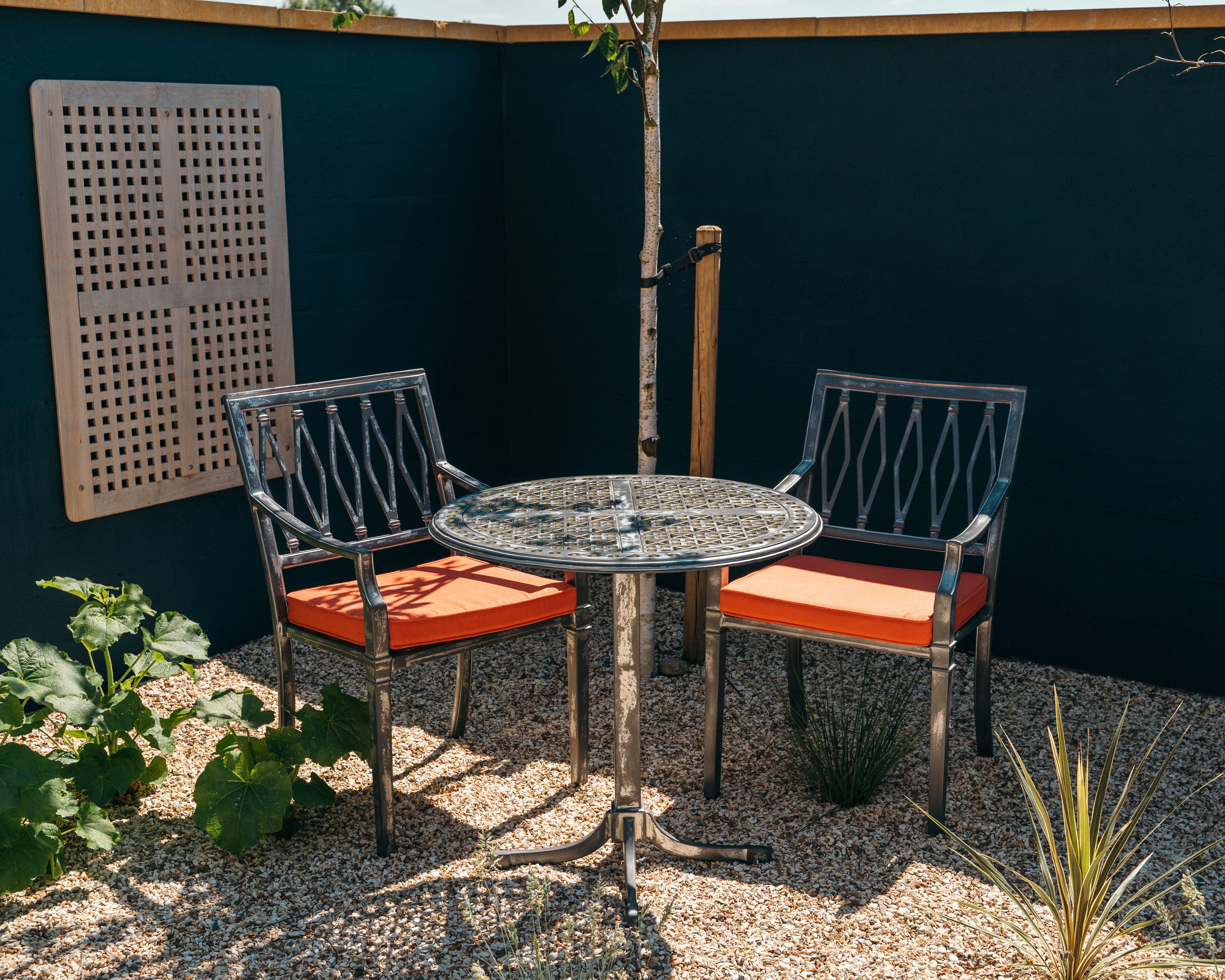 Sienna Pedestal Table in Titanium