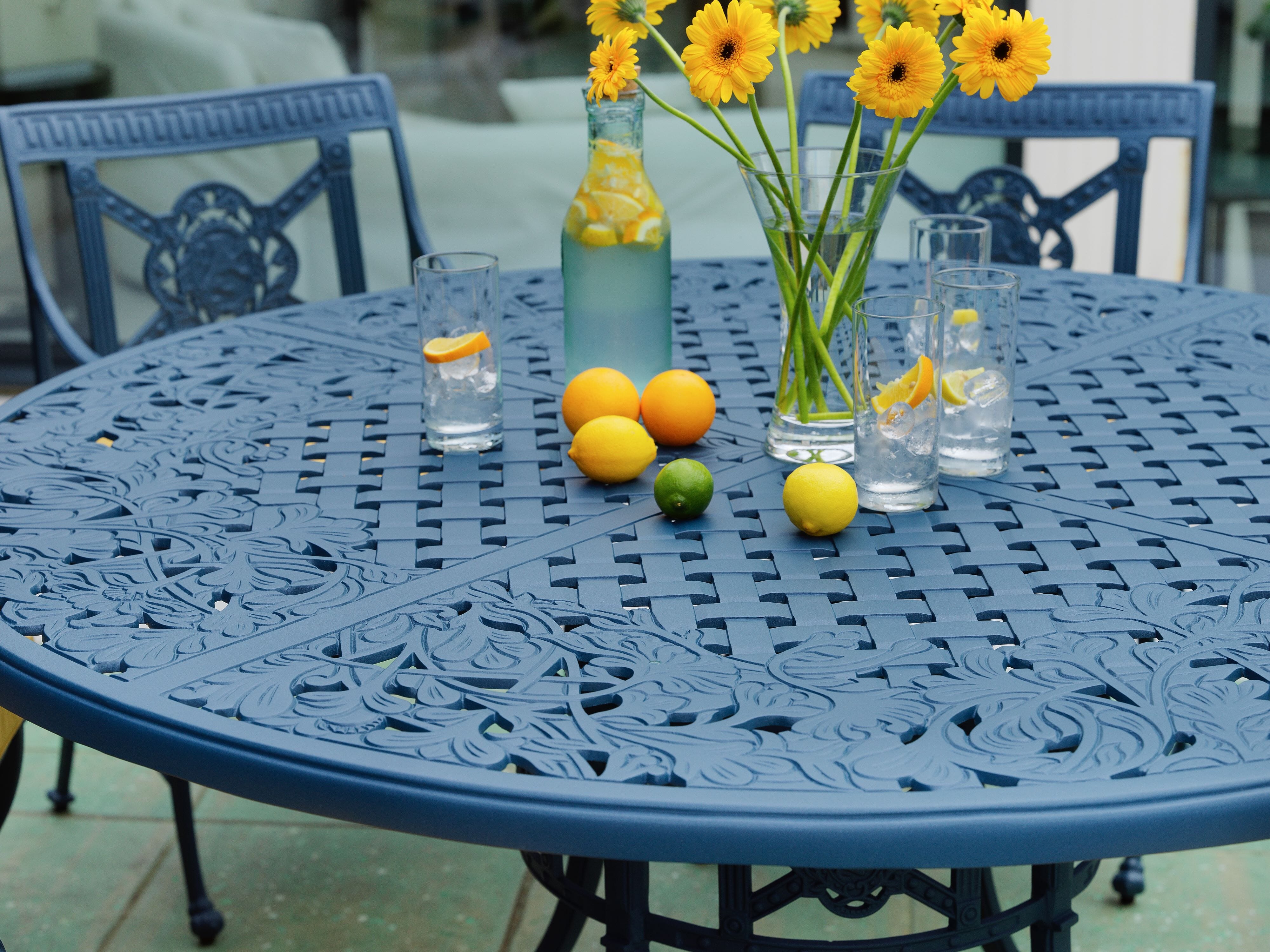 Oxleys-Furniture-Luxor-1530-Table-Close-Up-2-2021