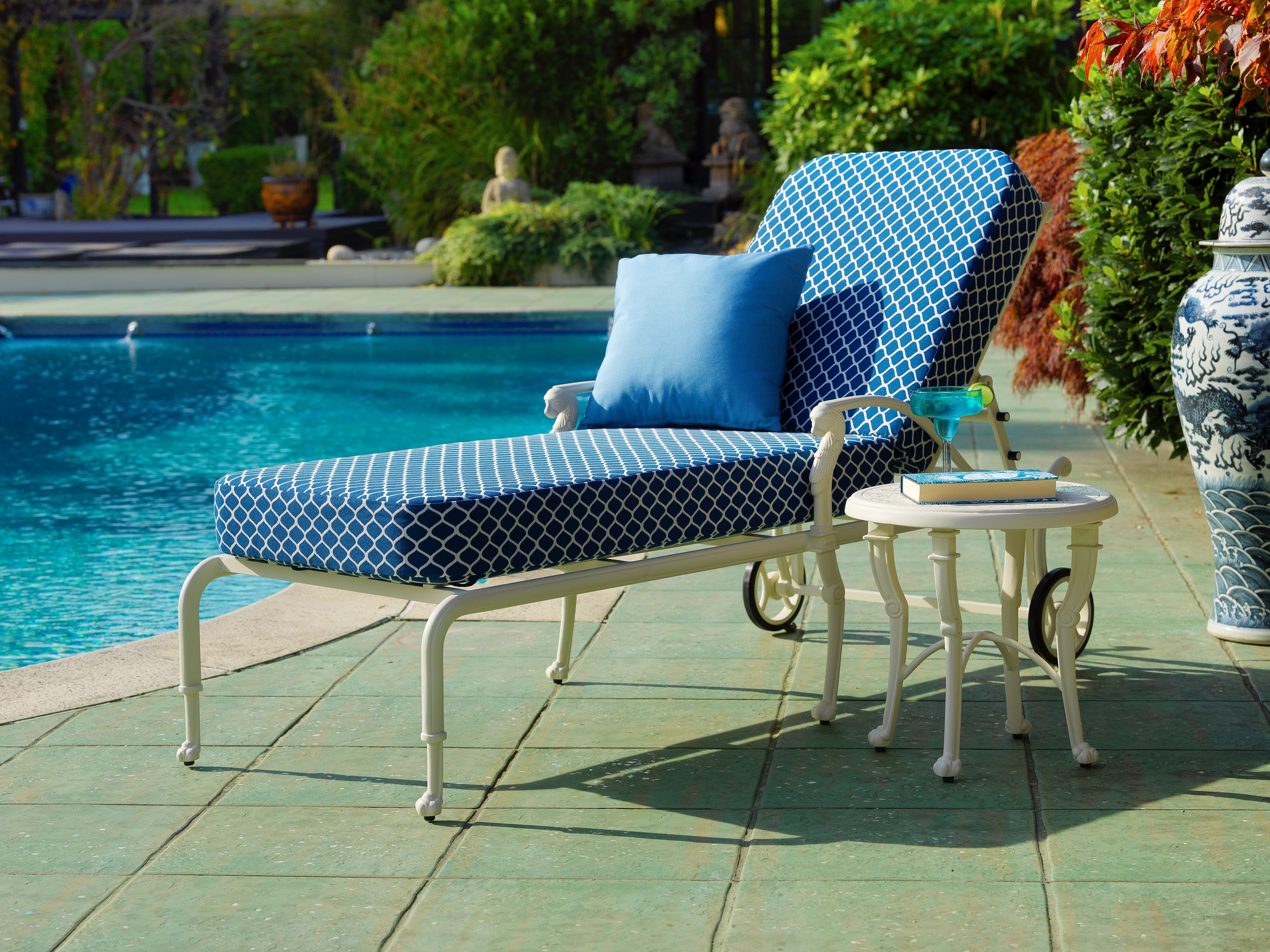 Oxleys-Furniture-Luxor-Lounger-2-2021