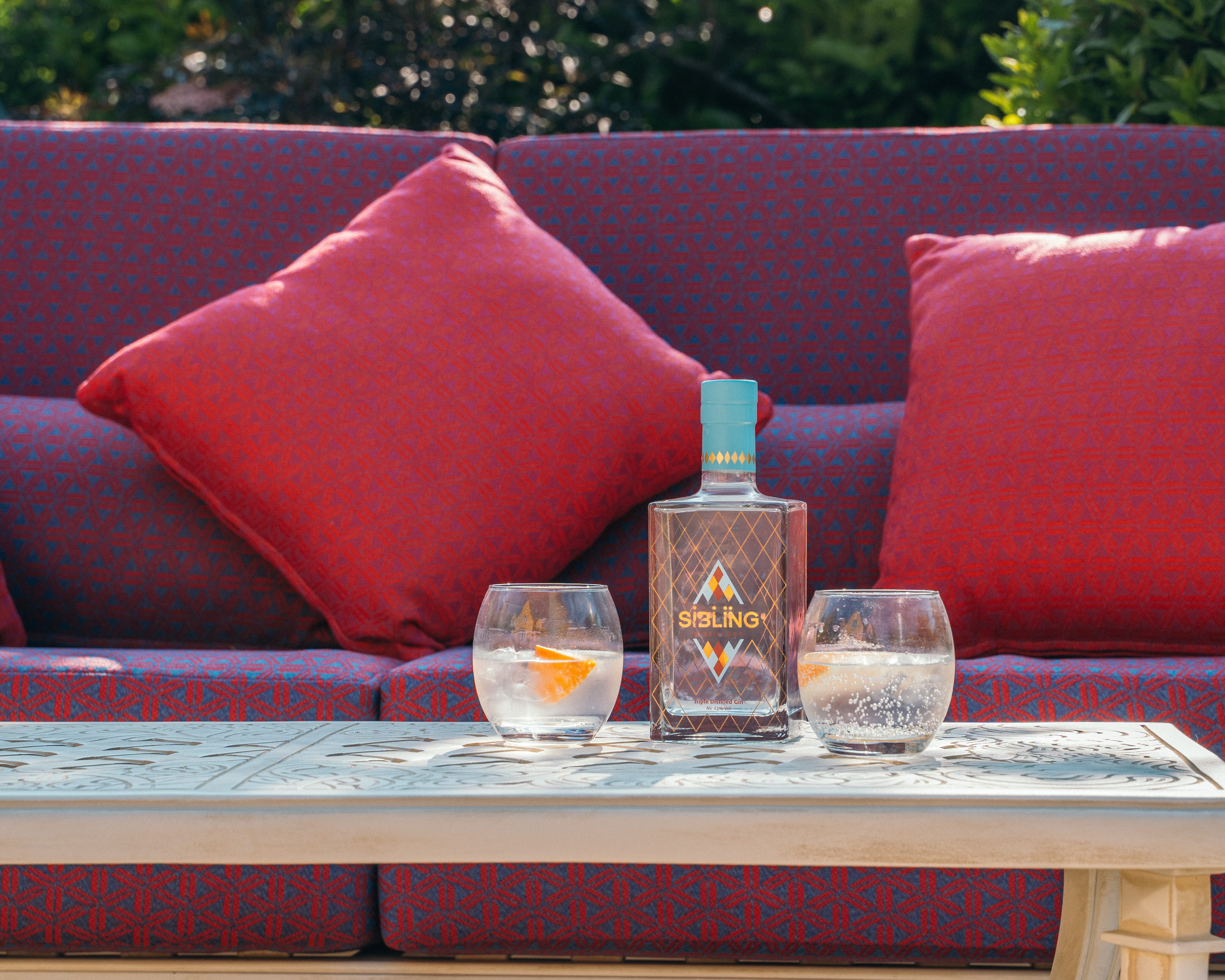 Luxor-coffee-table-gin