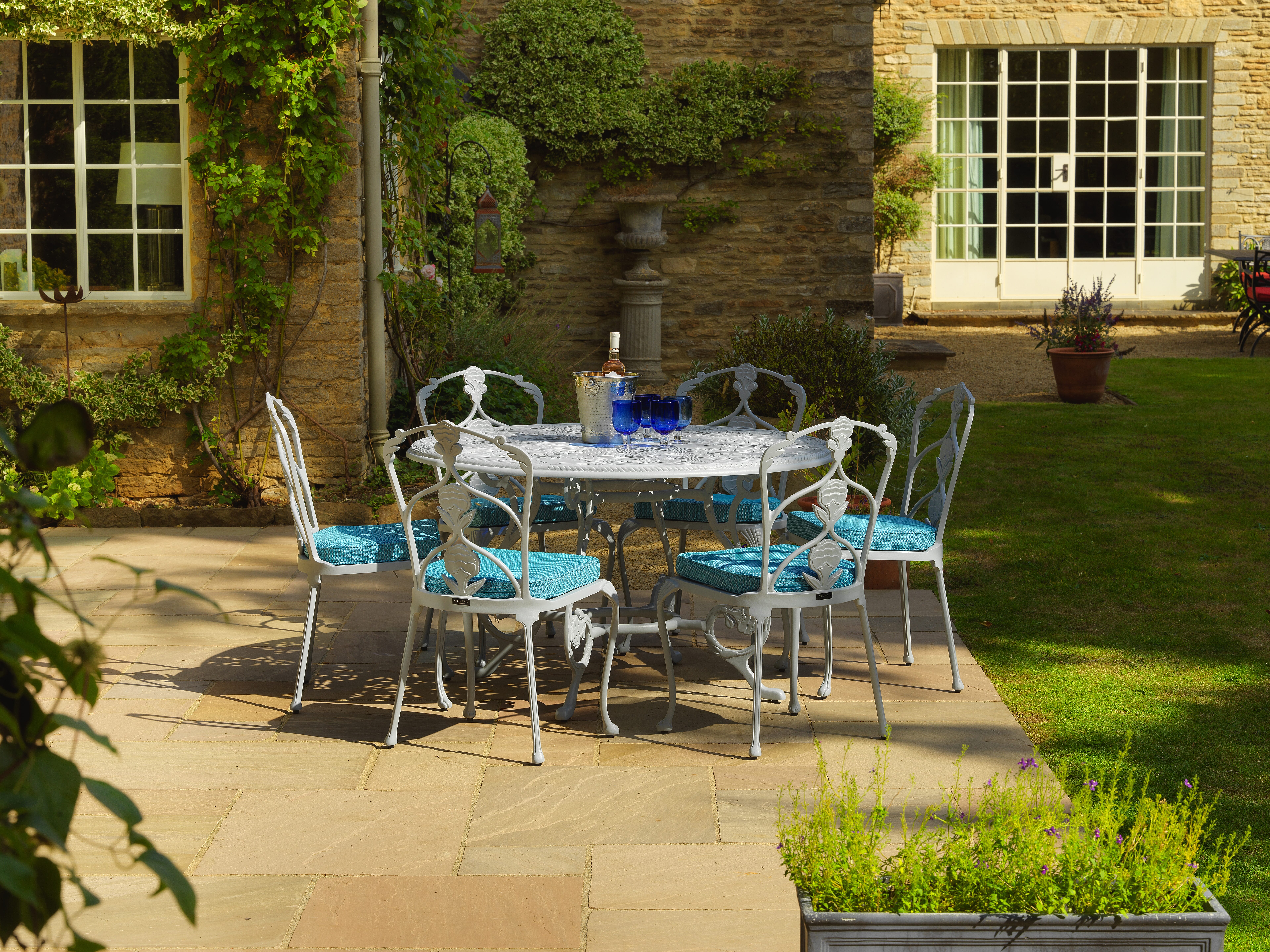 Oxleys-Barrington-1300-and-Dining-Chairs