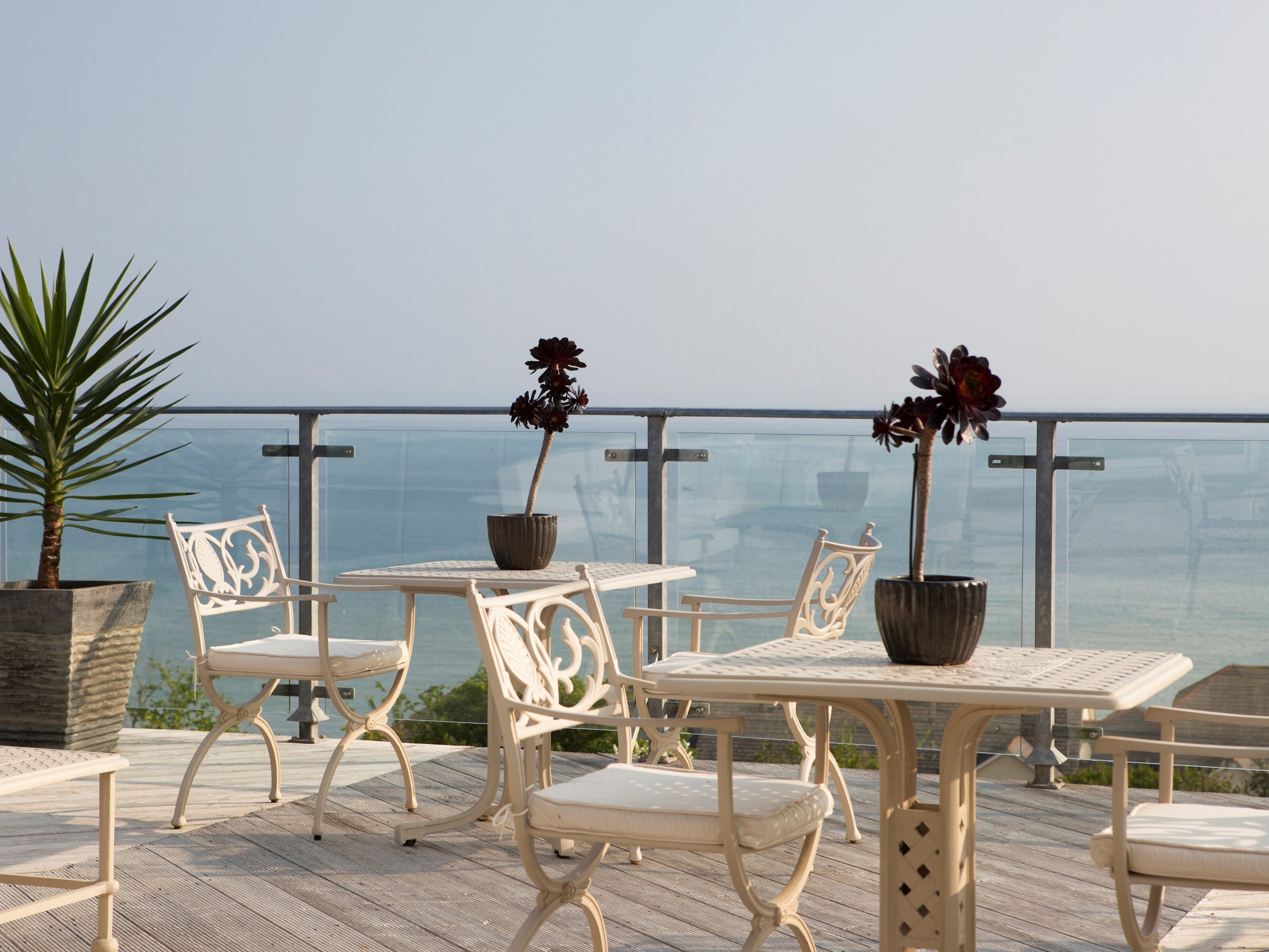 beautiful round tables