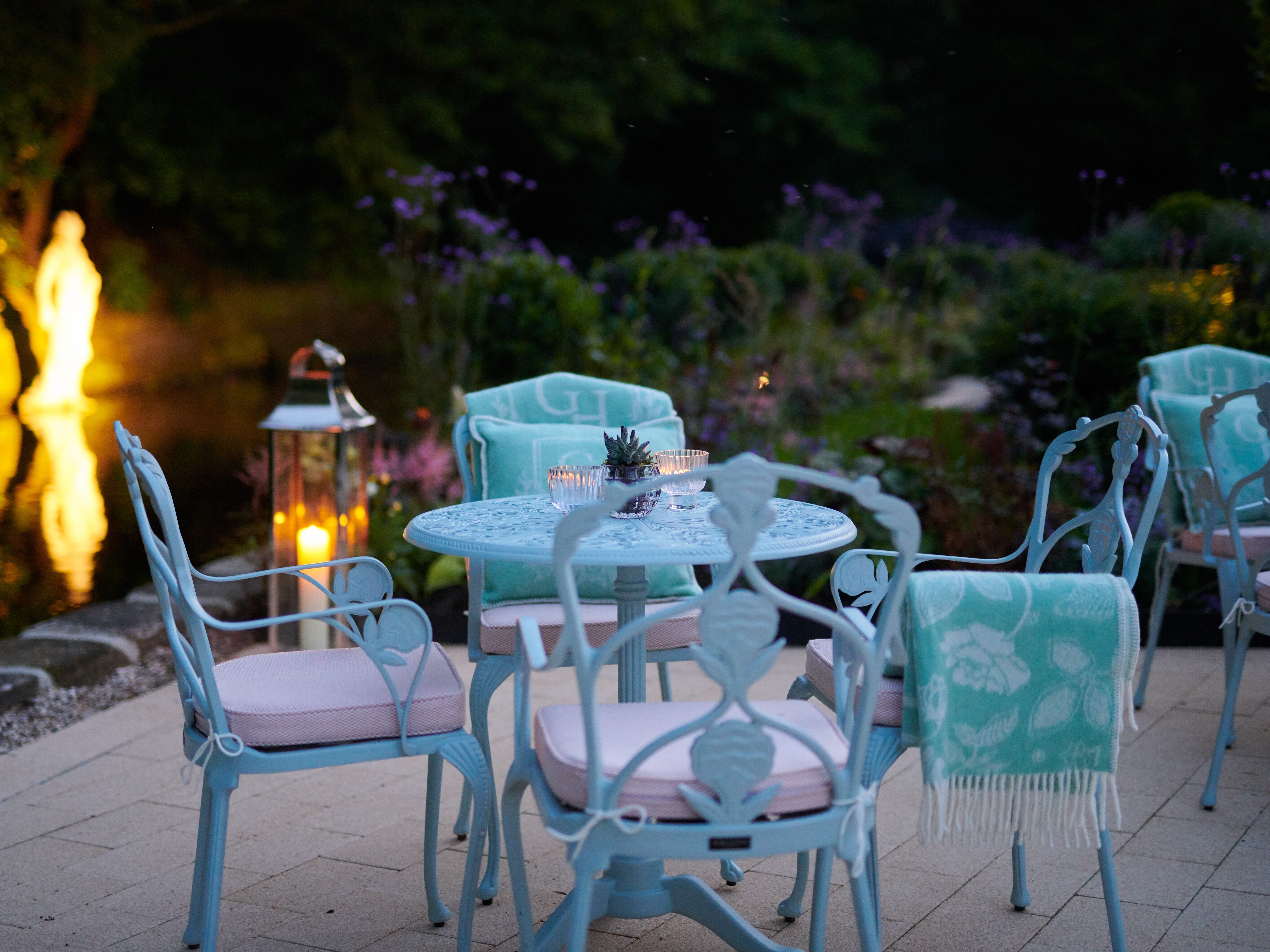 Barrington-Hotel Setting- Barrington - Oxley's Outdoor Hotel Furniture