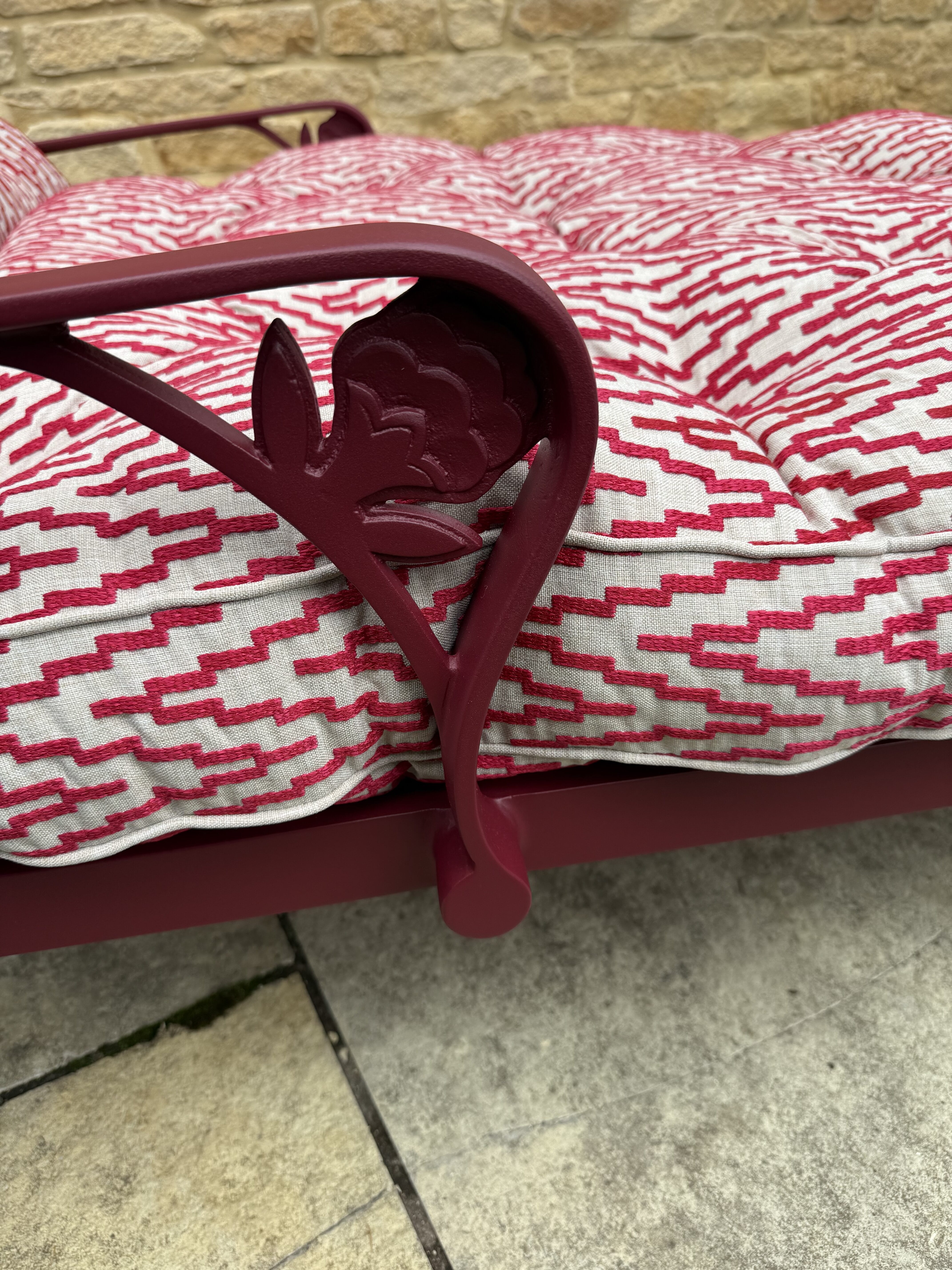 Oxley's Furniture - Octavia Double Sun Lounger - Arm detail